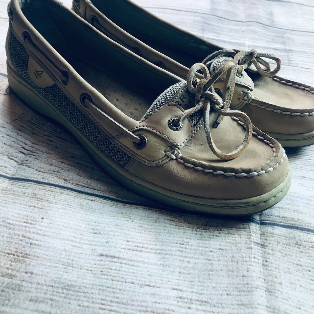 Sperry Tan Slip On Boat Shoe 7.5 womens